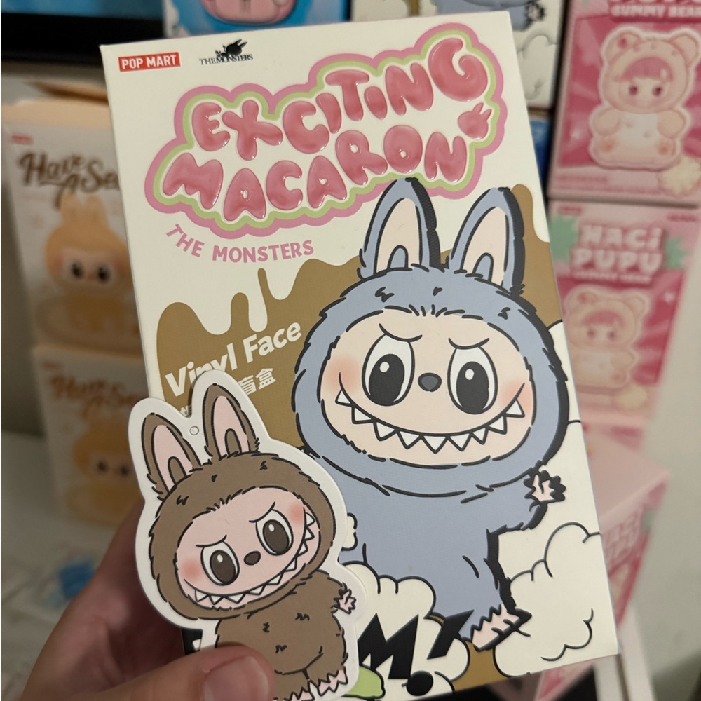 Exciting Macaron Labubu